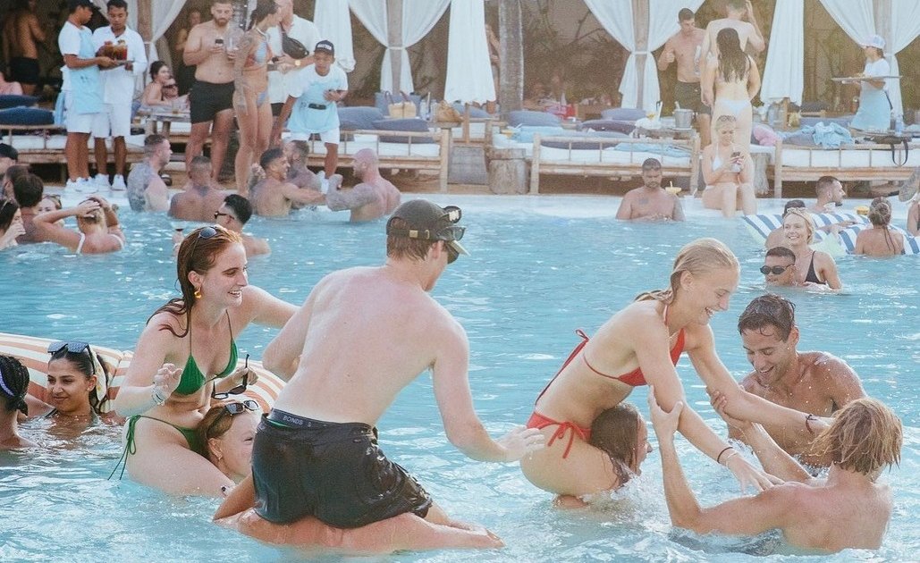 BaliBucksUltimatePartyPackage1