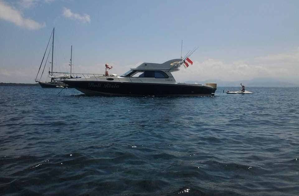 BaliHensPartyBoatCharterIslandCruising copy