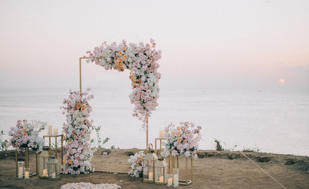 Balangan Elopement Decor 1